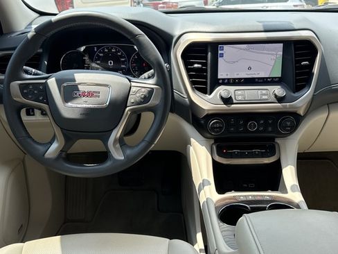 Used 2021 GMC Acadia Denali w/ Denali Ultimate Package AWD/4WD image 4