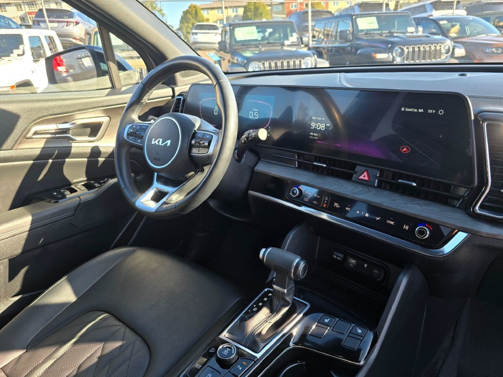 Used 2025 Kia Sportage X-Line w/ Premium Package AWD/4WD image 11