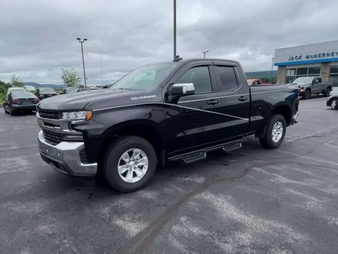 Used 2021 Chevrolet Silverado 1500 LT w/ Safety Package II AWD/4WD image 4