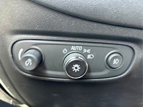 Used 2020 Chevrolet Equinox LT AWD/4WD image 25