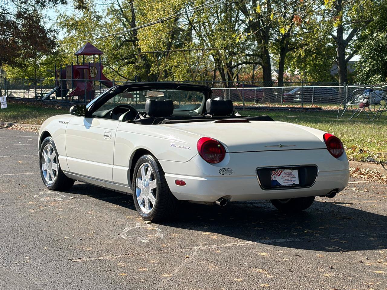 Used 2002 Ford Thunderbird RWD image 7