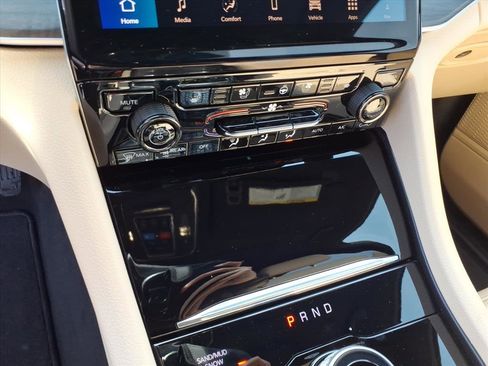 New 2025 Jeep Grand Cherokee L Limited w/ Luxury Tech Group II image 13