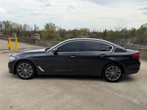 Used 2018 BMW 530i RWD image 3