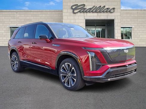 New 2026 Cadillac Vistiq Sport w/ LPO, Floor Liner Package image 2