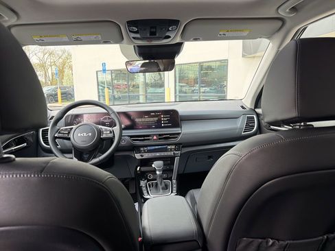 New 2026 Kia Seltos EX image 23