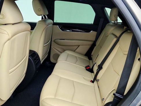 Used 2019 Cadillac XT5 Luxury FWD image 21
