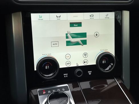 Used 2020 Land Rover Range Rover image 38