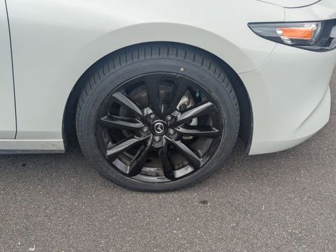 Used 2024 MAZDA MAZDA3 s FWD image 11