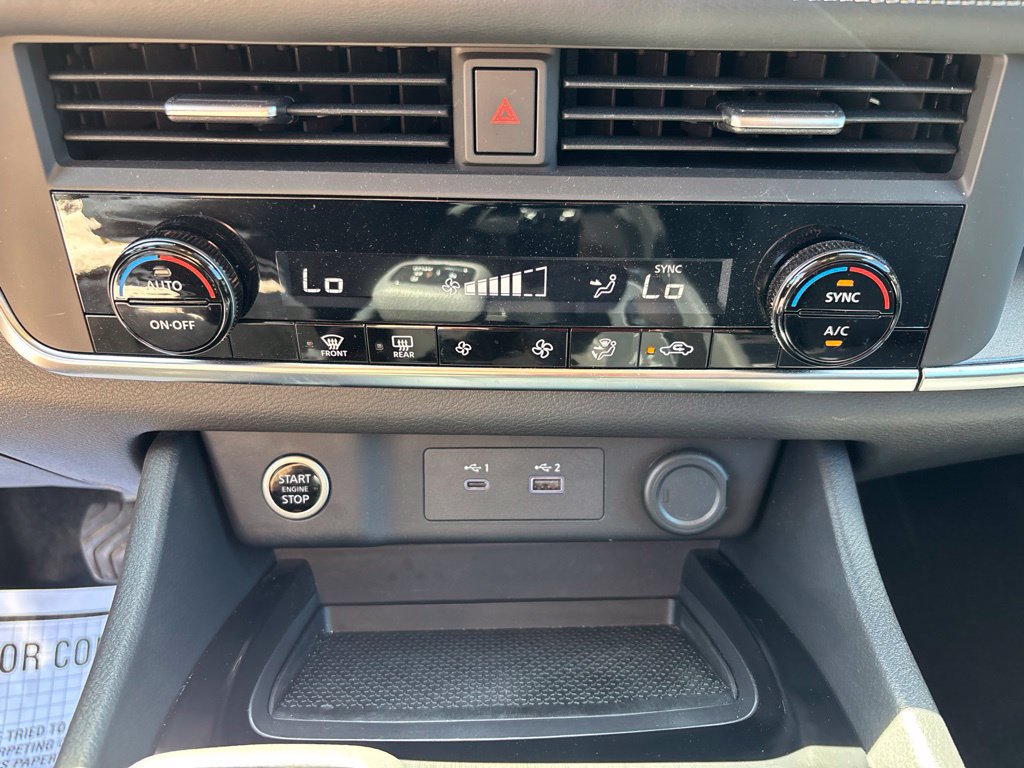 Certified 2023 Nissan Rogue SV AWD/4WD image 30