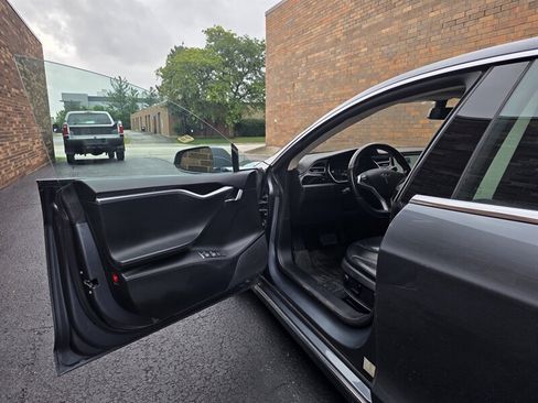 Used 2014 Tesla Model S 85 RWD image 18
