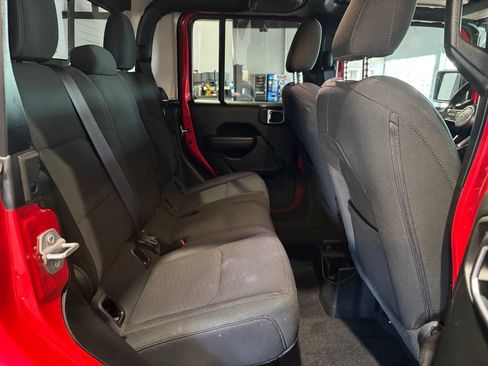 Used 2022 Jeep Gladiator Sport AWD/4WD image 21