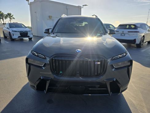 New 2026 BMW X7 M60i image 2