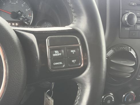 Used 2017 Jeep Wrangler Sahara image 20