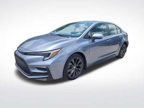 Used 2024 Toyota Corolla SE FWD image 2