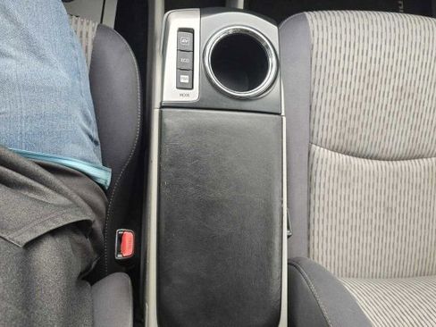 Used 2015 Toyota Prius V Three image 23