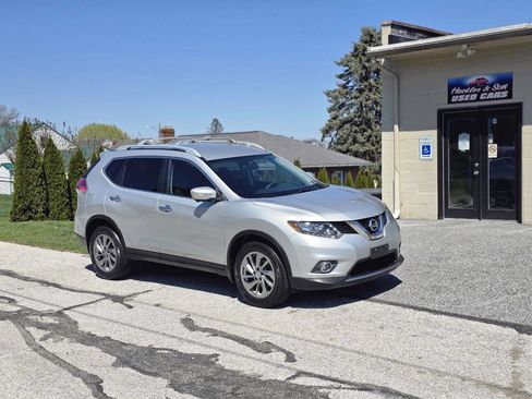 Used 2015 Nissan Rogue SL image 3