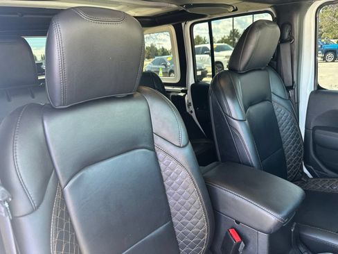 Used 2021 Jeep Wrangler Unlimited Sahara AWD/4WD image 32