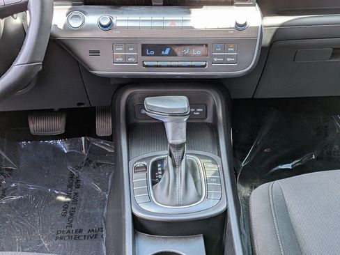 Used 2024 Hyundai Kona SEL FWD image 19