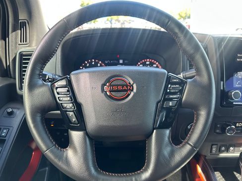 Used 2023 Nissan Frontier PRO-4X w/ Pro Convenience Package AWD/4WD image 17