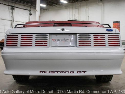 Used 1990 Ford Mustang GT image 7
