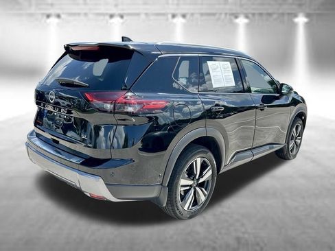Certified 2024 Nissan Rogue SL FWD image 6