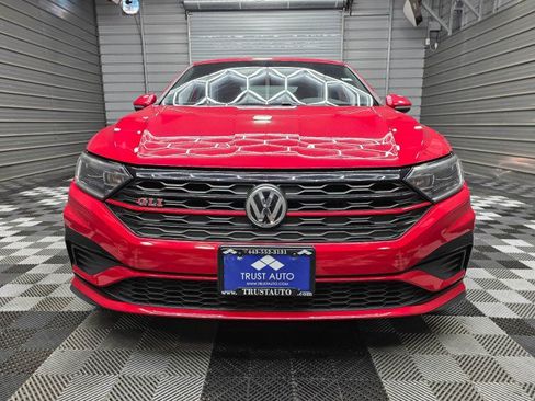 Used 2020 Volkswagen Jetta GLI FWD image 4
