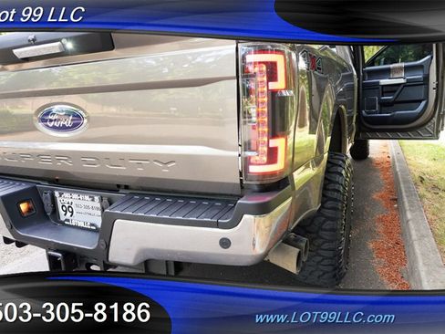 Used 2019 Ford F350 Lariat w/ Chrome Package AWD/4WD image 32