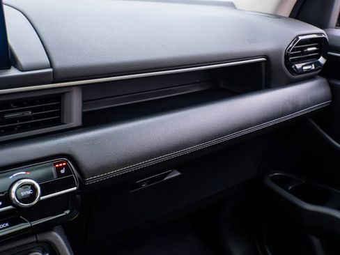 Certified 2025 Honda Pilot Touring image 33