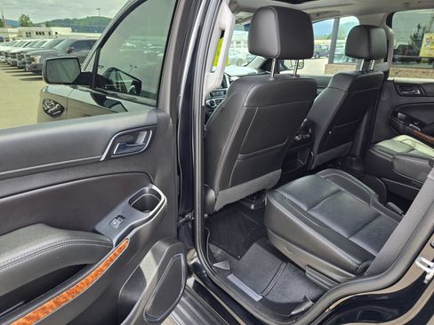 Used 2019 Chevrolet Tahoe Premier w/ RST 6.2L Performance Edition AWD/4WD image 17