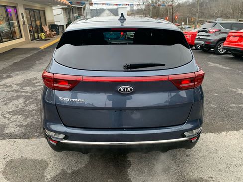 Used 2020 Kia Sportage LX image 4