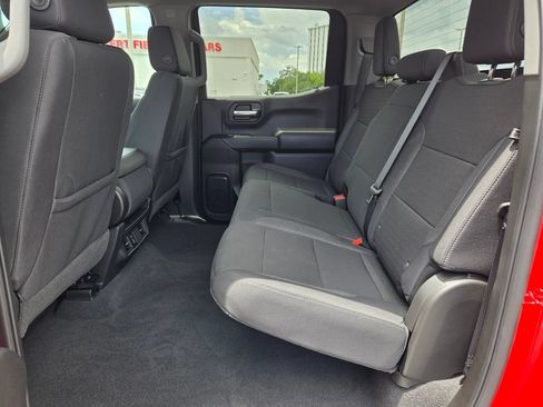 Used 2026 Chevrolet Silverado 1500 Custom Trail Boss w/ LPO, Dark Essentials Package AWD/4WD image 7