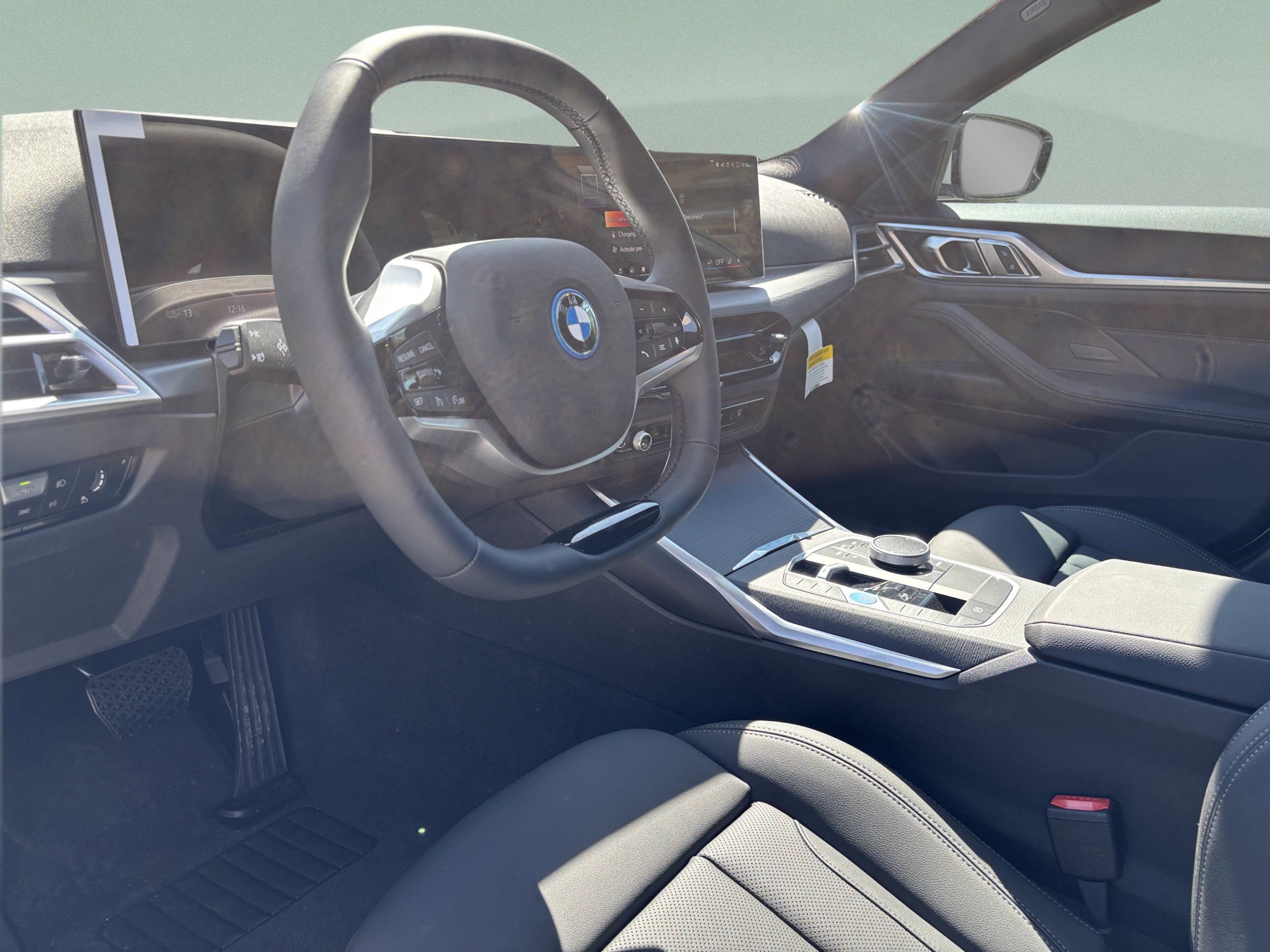 Used 2026 BMW i4 eDrive40 w/ Parking Assistance Package RWD image 20