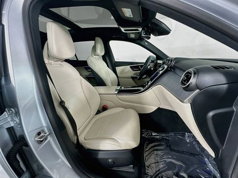 Used 2026 Mercedes-Benz GLC 300 image 28