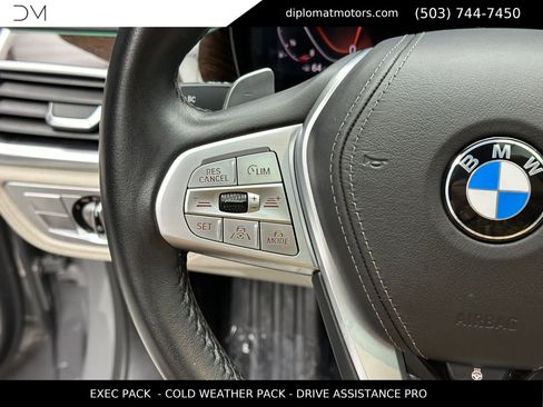 Used 2020 BMW 750i xDrive w/ Executive Package AWD/4WD image 31