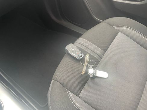 Used 2025 Chevrolet Blazer LT image 21