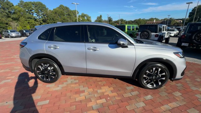 Used 2026 Honda HR-V EX-L image 2