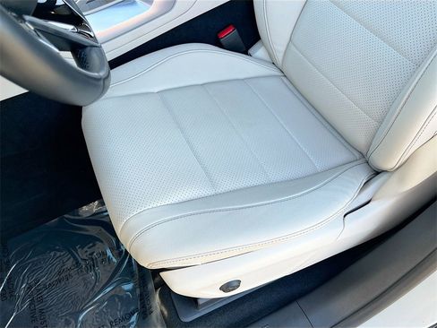 Used 2024 Mercedes-Benz GLE 350 4MATIC image 19