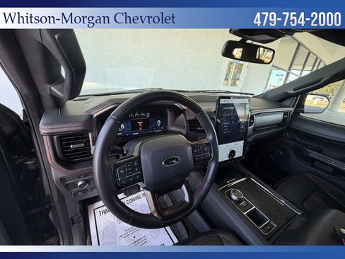 Used 2022 Ford Expedition Limited image 9