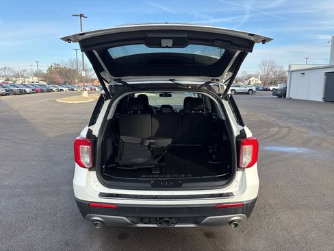 Used 2023 Ford Explorer Limited w/ Limited Technology Package image 7
