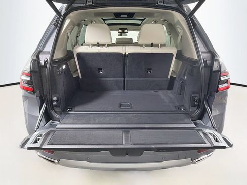 Used 2024 BMW X7 xDrive40i AWD/4WD image 29