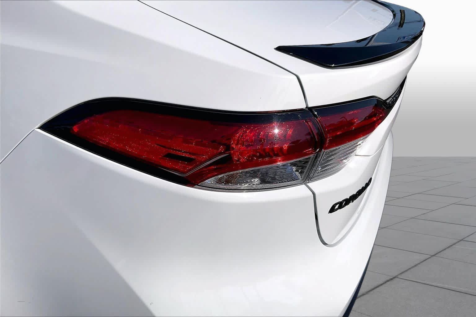 Used 2022 Toyota Corolla SE w/ Carpet Mat Package (TMS) FWD image 27