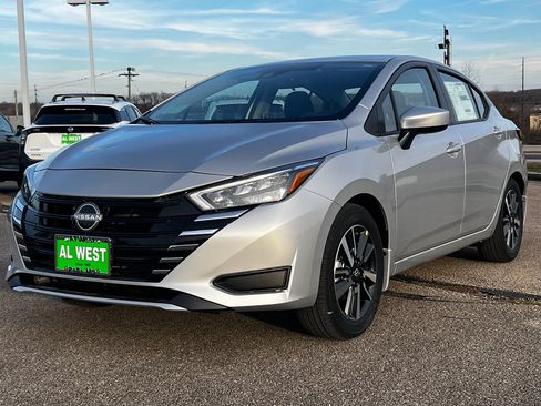 New 2025 Nissan Versa SV w/ Trunk Package image 9