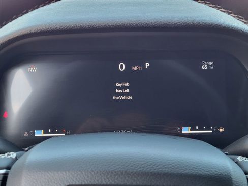 Used 2023 Jeep Grand Cherokee L Laredo AWD/4WD image 7