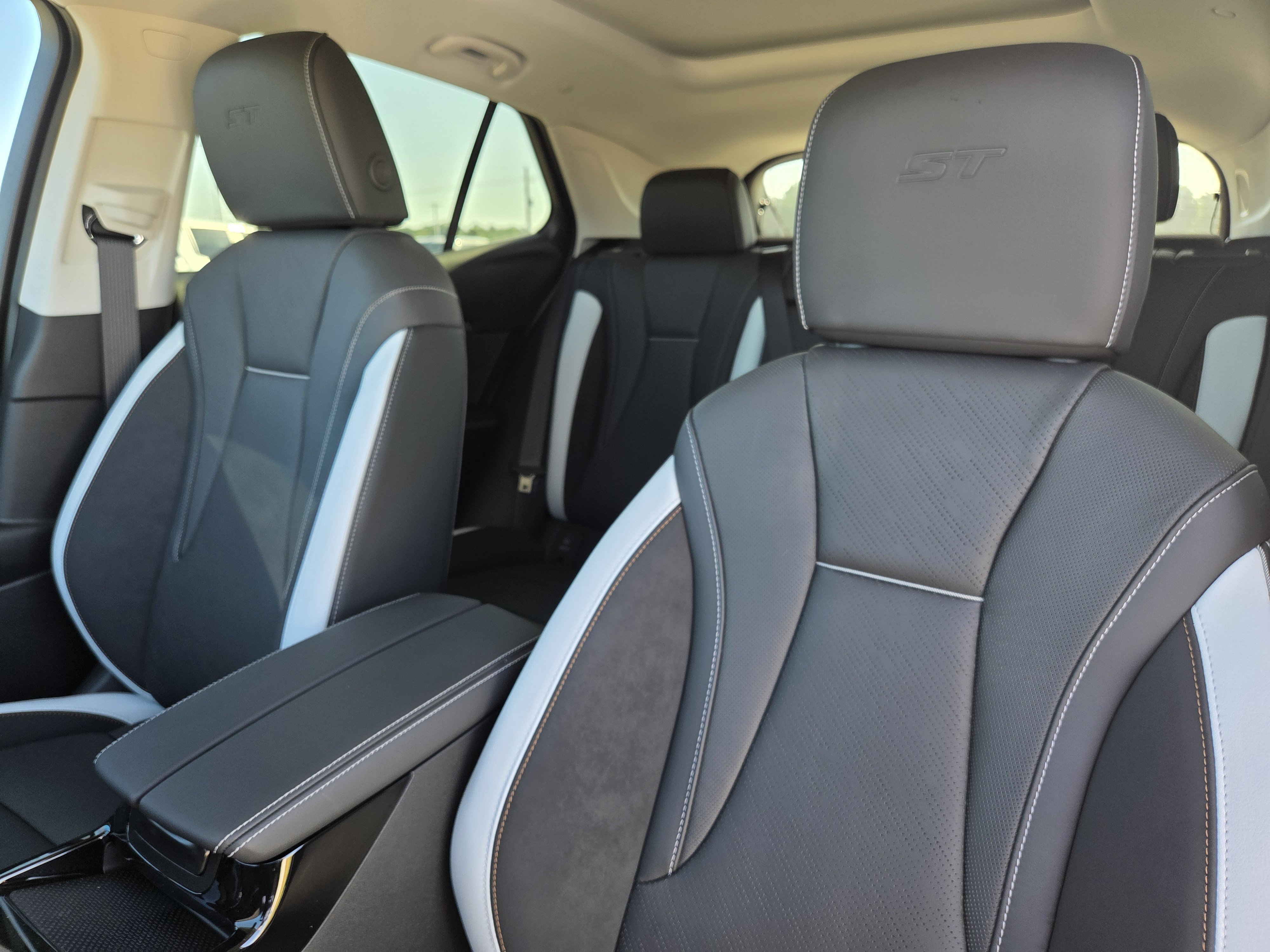 New 2026 Buick Envision Sport Touring AWD/4WD image 21