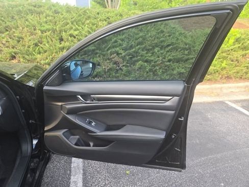 Used 2022 Honda Accord Sport image 19