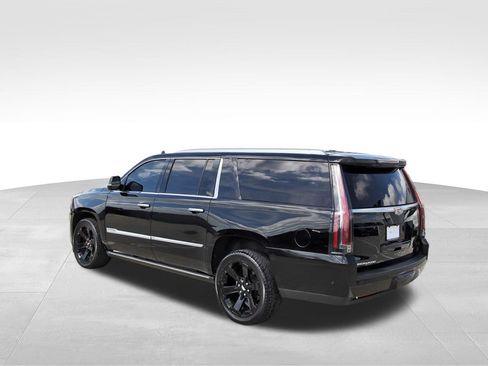 Used 2018 Cadillac Escalade ESV Platinum AWD/4WD image 3