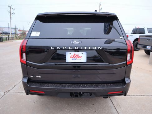 New 2025 Ford Expedition Active image 26