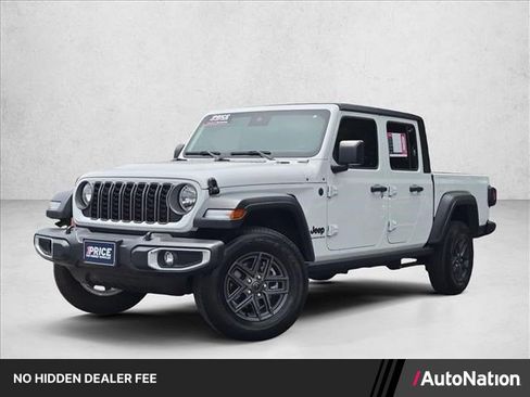Used 2025 Jeep Gladiator Sport AWD/4WD image 1