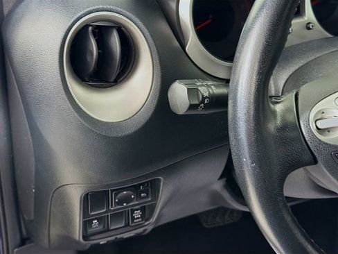 Used 2016 Nissan Juke SV image 11