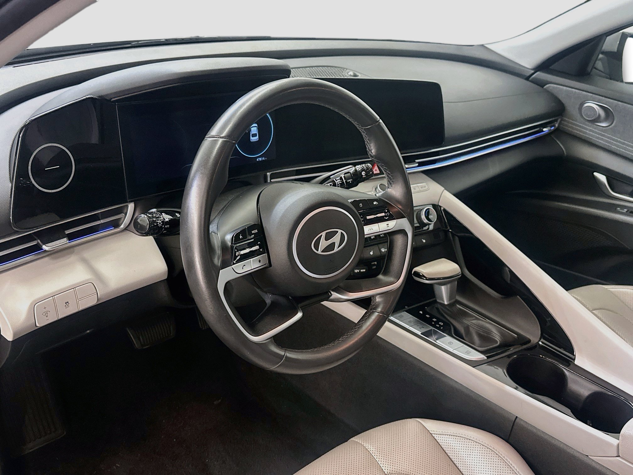 Used 2024 Hyundai Elantra Limited FWD image 18